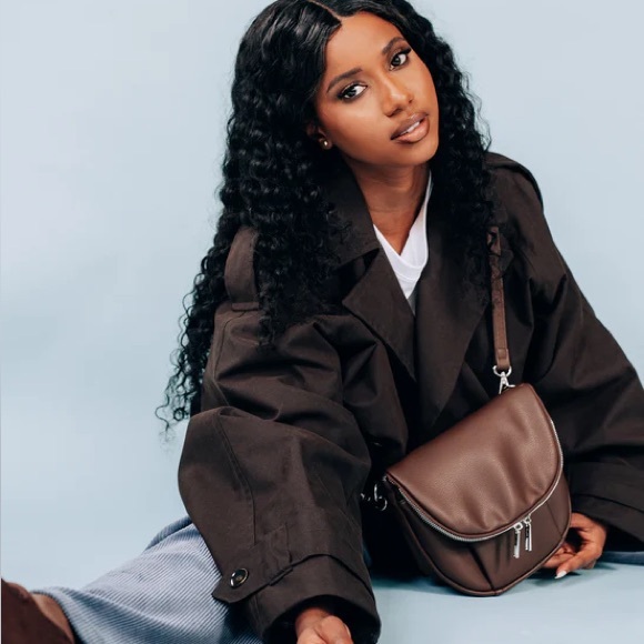 🚨COLAB COLLECTION -VEGAN Friendly 🦮 🚨Brand Notification Alert🚨 - Picture 6 of 16